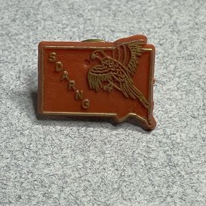 South Dakota Soaring Vintage Pin My Rushmore Souvenir